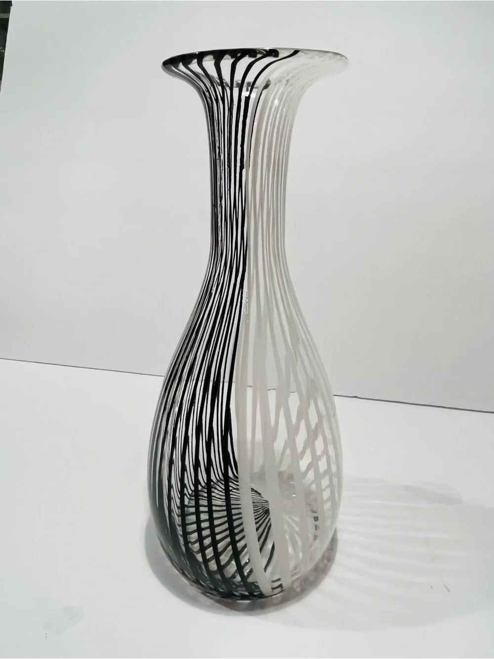 MCM Dino Martens Mezza Filigrano for Aurrliano Tosso Murano Glass Vase 10.5”